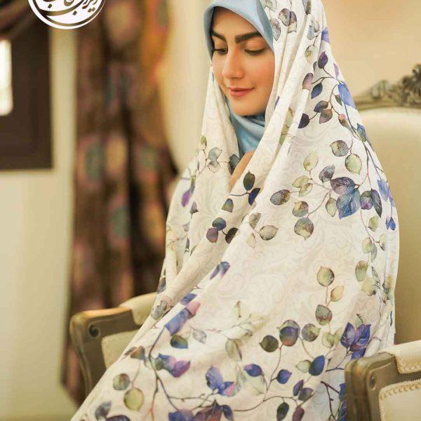 چادر رنگی جنس سوپرسافت رنگ سفید آبی طرح برگ