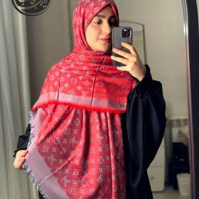 روسری ژاکارد رنگ قرمز طوسی